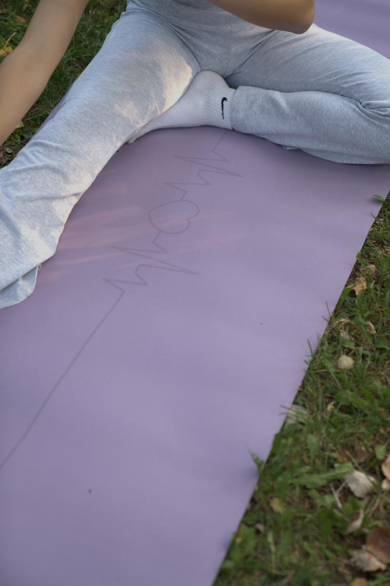 Yoga/Pilates Matı Kaydırmaz Doğal Kauçuk 5mm Mor Kalp Desenli