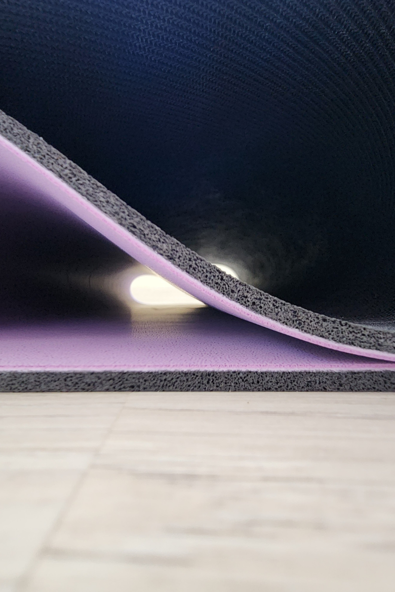 Yoga/Pilates Matı Kaydırmaz Doğal Kauçuk 5mm Mor Kalp Desenli