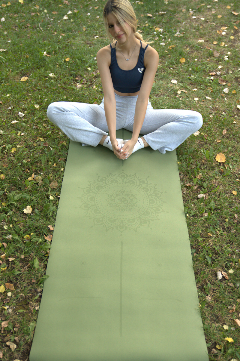 Kaydırmaz Doğal Kauçuk Yoga Matı 5mm Yeşil Om Desenli